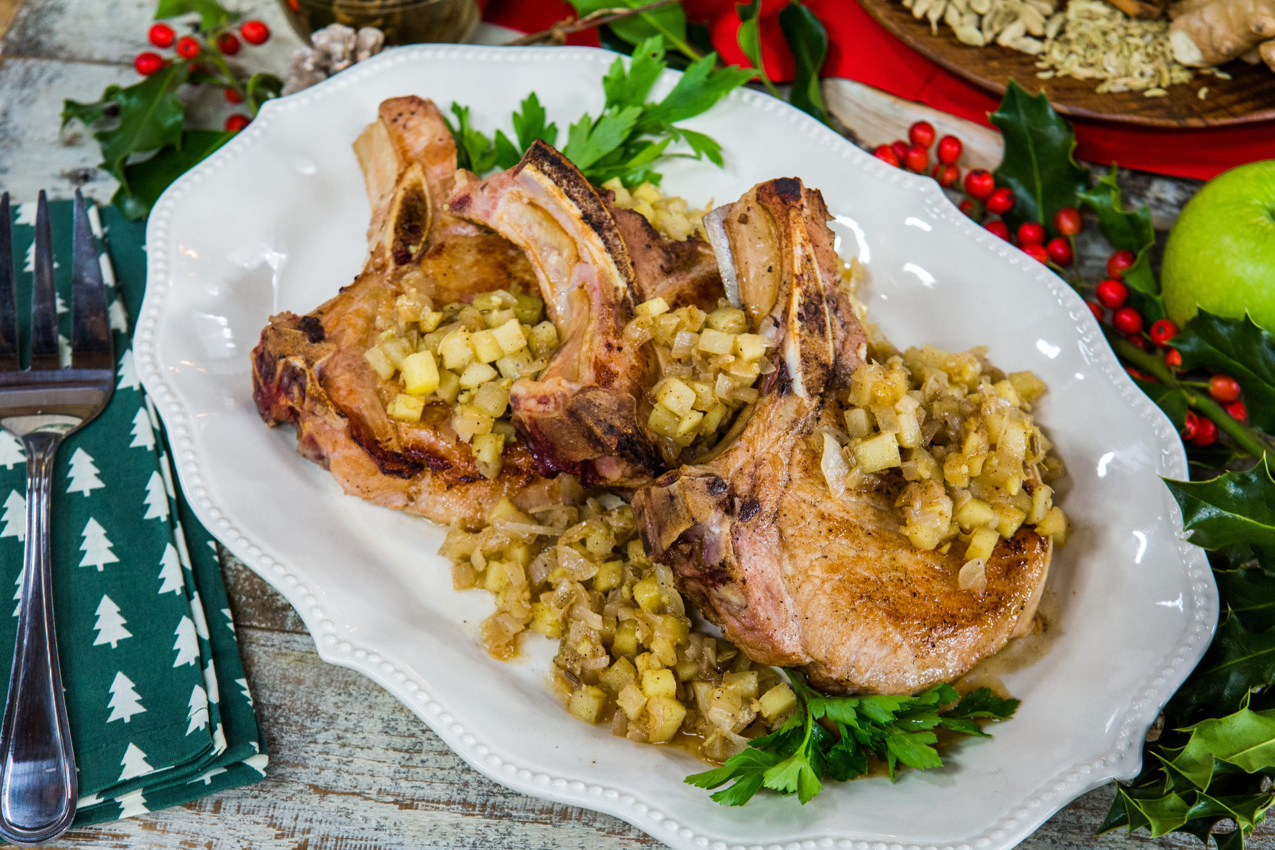 Recipe - Aarti Sequeira - Chai Brined Pork Chops with Spiked 'N' Spiced Apple Chutney - Vimarsana News