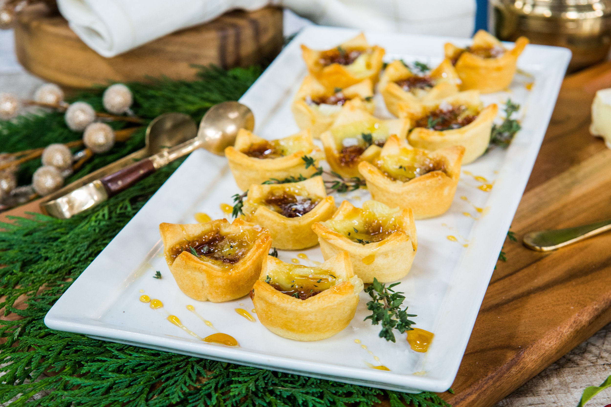 Recipe - Haylie Duff - Brie, Fig & Honey Crescent Roll Bites - Vimarsana News